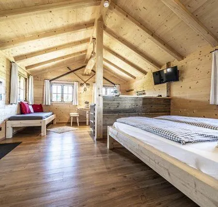 Lenggrieser Bergcamping Almchalet Familienhütte Lenggries