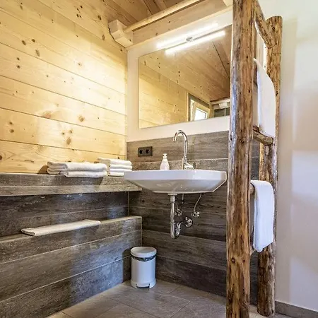Lenggrieser Bergcamping Almchalet Familienhütte Apartment